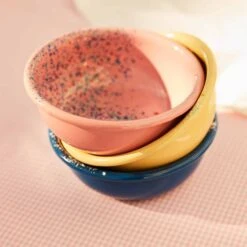 Splatter Fest Enamel Bowl, Pink -Sous Chef Sales Boutique ShopifyProduct 2040px 0002 Kapka 0217