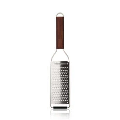 Master Series Walnut Microplane Gourmet Coarse Grater